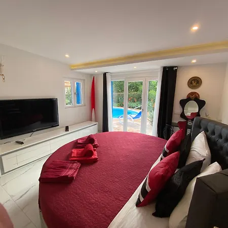 Villa Chelsea *
