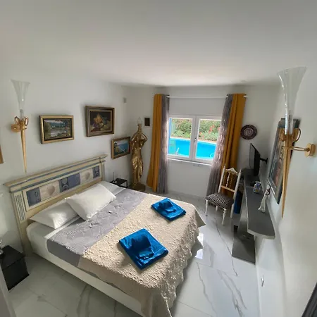 Villa Chelsea