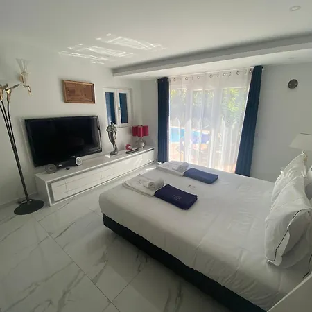 Villa Chelsea *